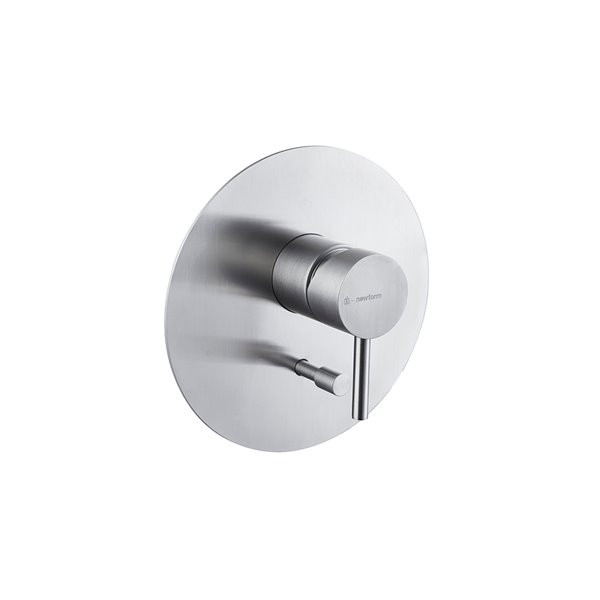 Stainless steel single-jet hand shower. 1 / 2” connections.